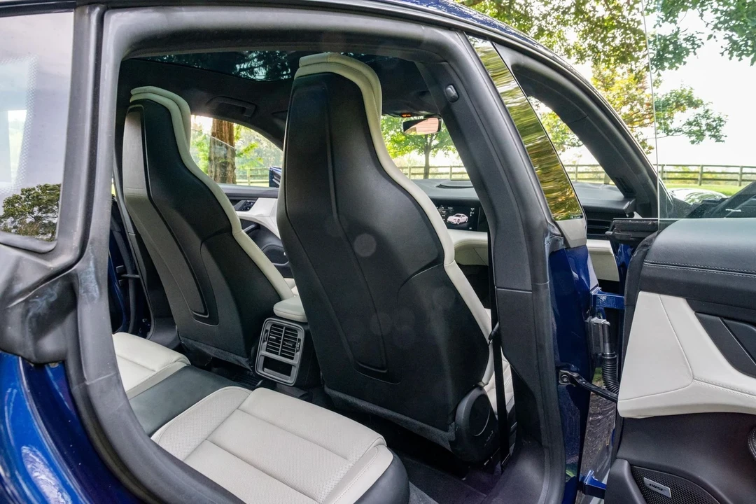 2021 Porsche Taycan - Image 7 of 31