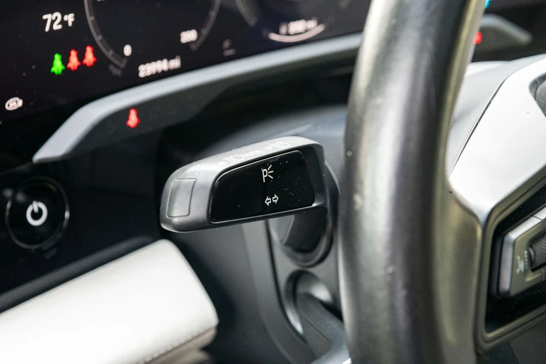 2021 Porsche Taycan - Image 12 of 31