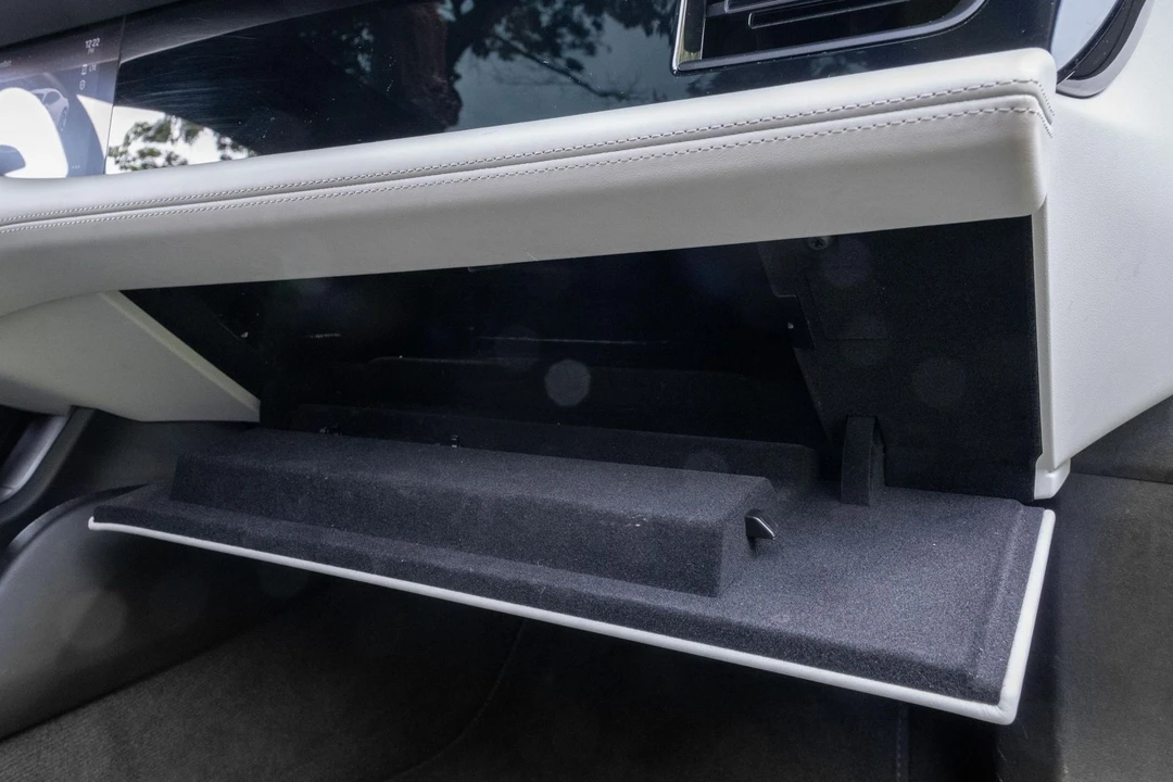 2021 Porsche Taycan - Image 31 of 31
