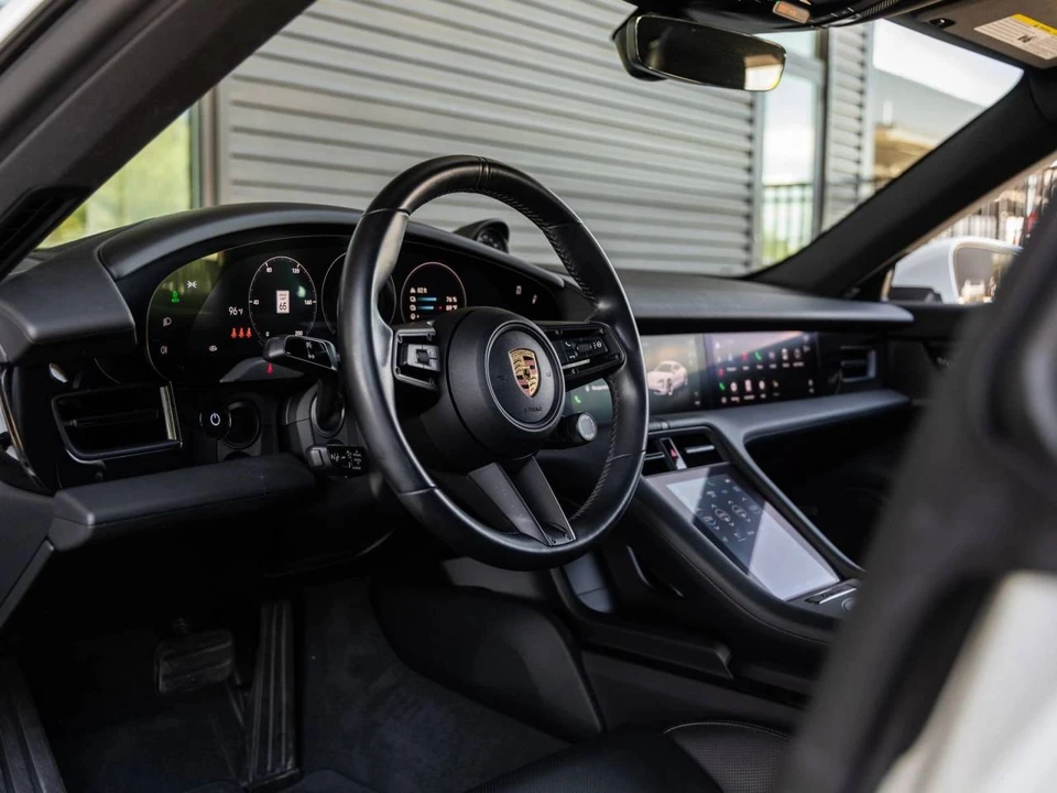 2021 Porsche Taycan - Image 4 of 5