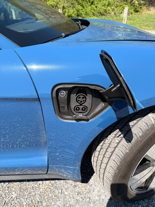 2021 Porsche Taycan - Image 18 of 31