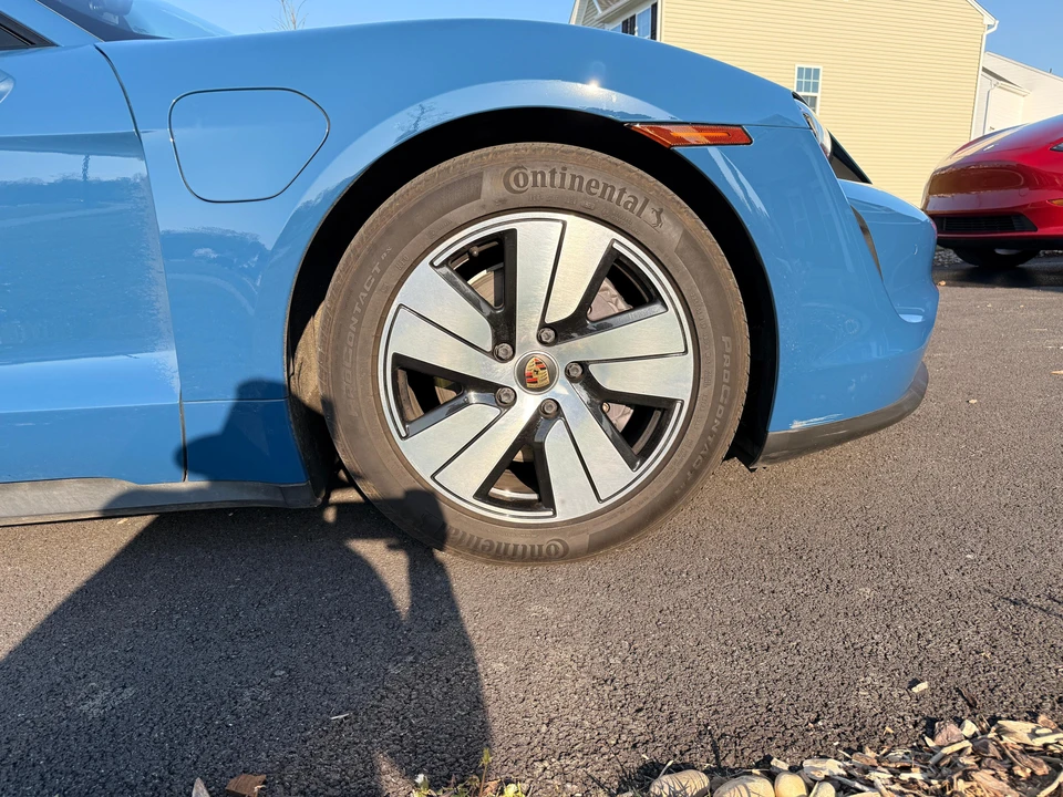 2021 Porsche Taycan - Image 19 of 31