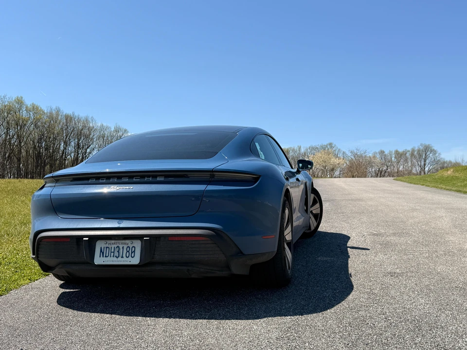 2021 Porsche Taycan - Image 11 of 31