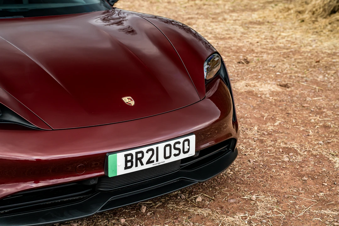 2021 Porsche Taycan - Image 18 of 31