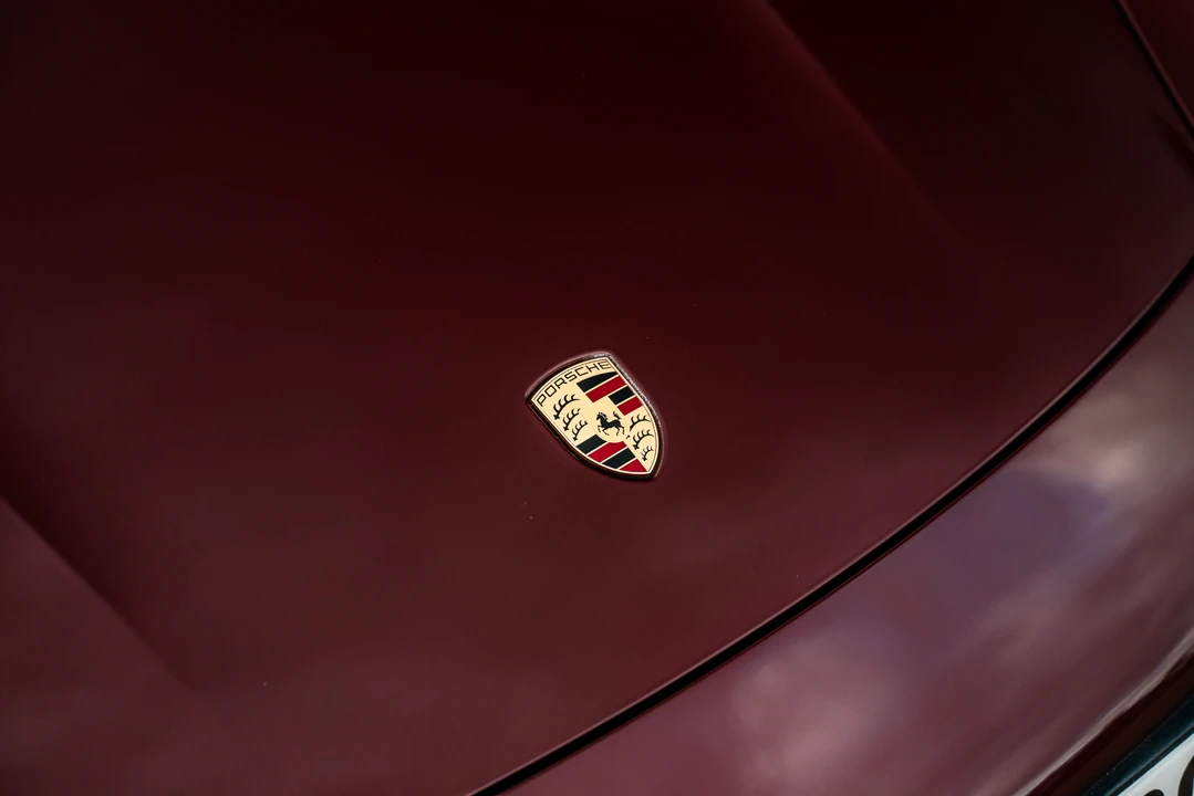 2021 Porsche Taycan - Image 19 of 31