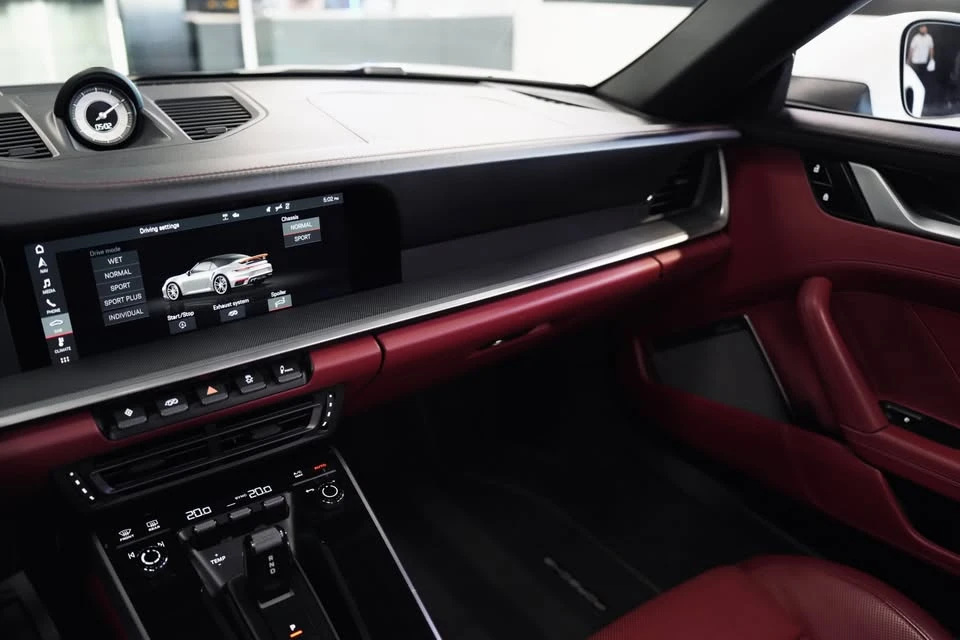 2021 Porsche 992 Turbo - Image 18 of 20