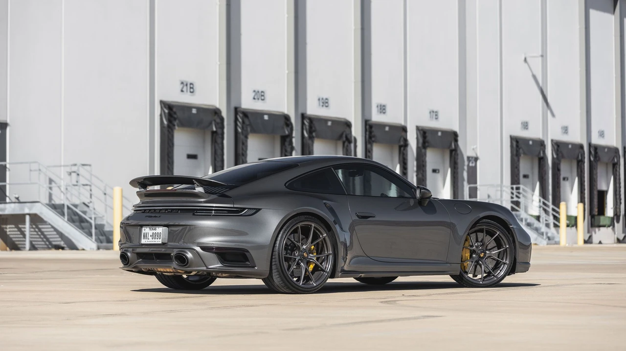 2021 Porsche 992 Turbo S - Image 12 of 31