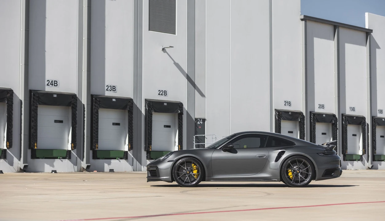 2021 Porsche 992 Turbo S - Image 23 of 31