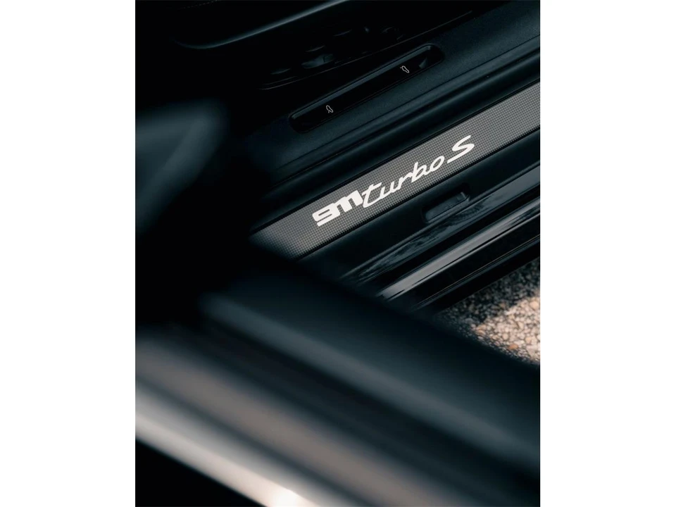 2021 Porsche 992 Turbo - Image 13 of 15