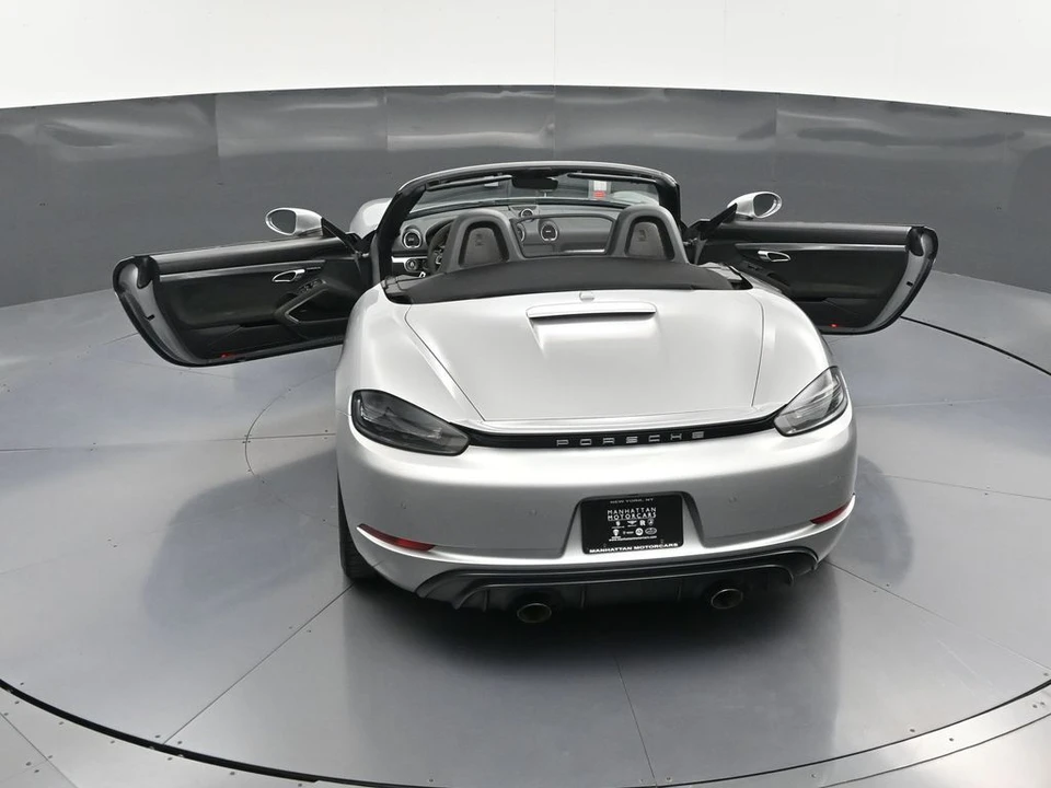 2021 Porsche - Image 31 of 31