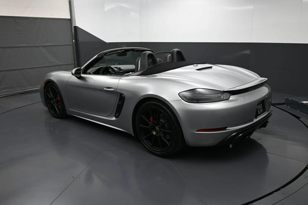 2021 Porsche - Image 29 of 31