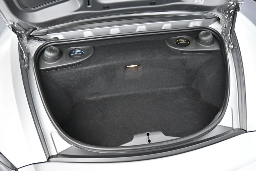 2021 Porsche - Image 26 of 31
