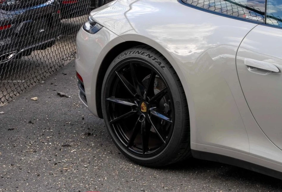 2021 Porsche 992 Carrera - Image 3 of 15
