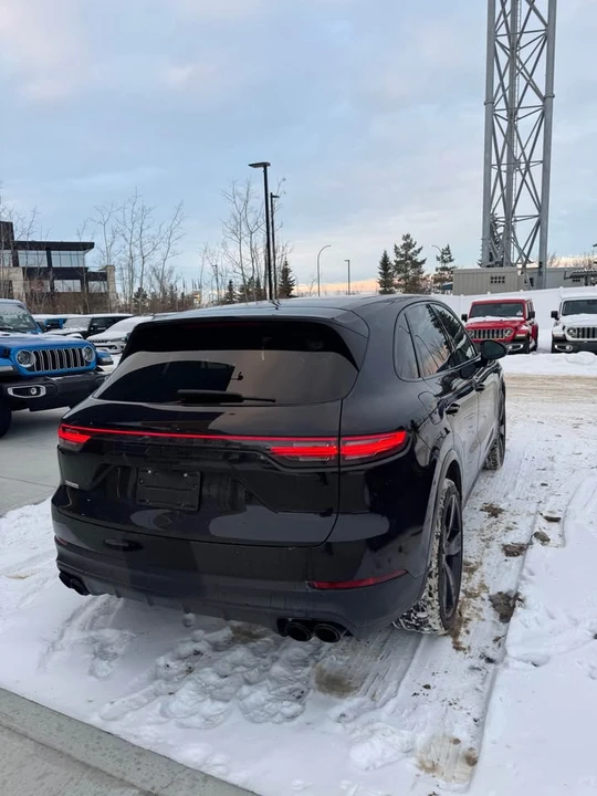 2021 Porsche 9Y0/9Y3 Cayenne - Image 2 of 8