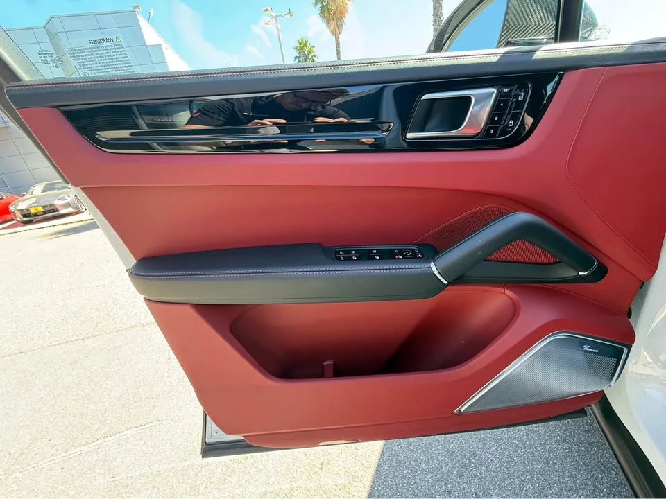 2021 Porsche 9Y0/9Y3 Cayenne - Image 15 of 16