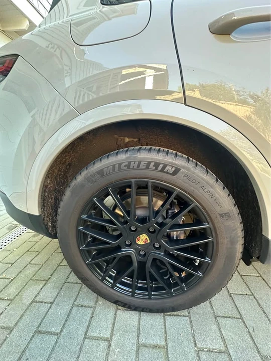 2021 Porsche 9Y0/9Y3 Cayenne - Image 3 of 10