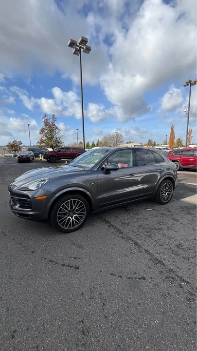 2021 Porsche 9Y0/9Y3 Cayenne - Image 2 of 9