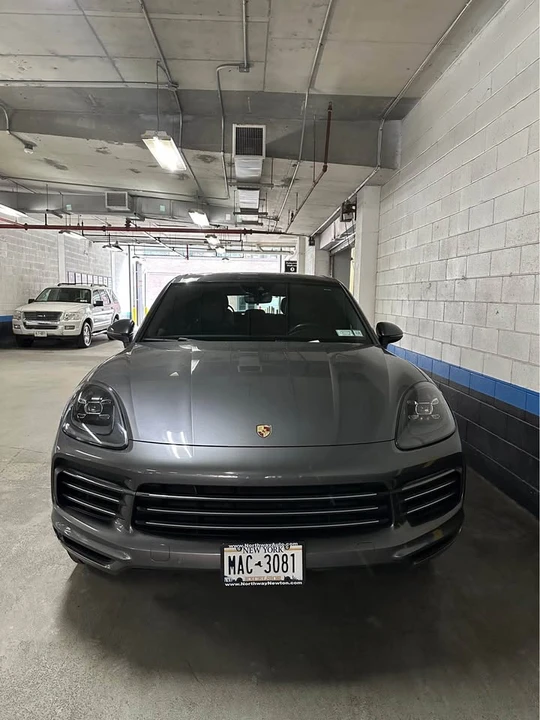 2021 Porsche 9Y0/9Y3 Cayenne - Image 2 of 10