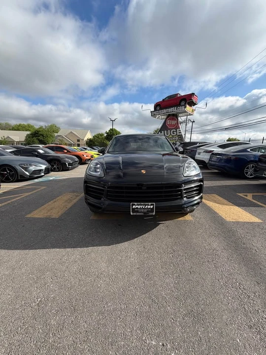 2021 Porsche 9Y0/9Y3 Cayenne - Image 2 of 11
