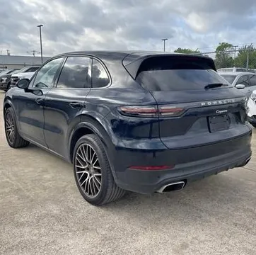 2021 Porsche Cayenne Base