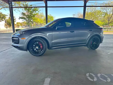 2021 Porsche Cayenne Coupe GTS