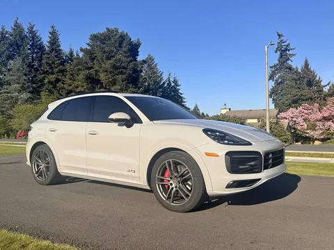 2021 Porsche Cayenne GTS