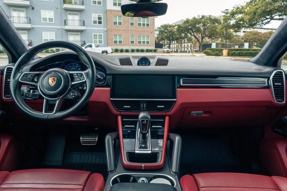 2021 Porsche 9Y0/9Y3 Cayenne GTS - Image 6 of 15