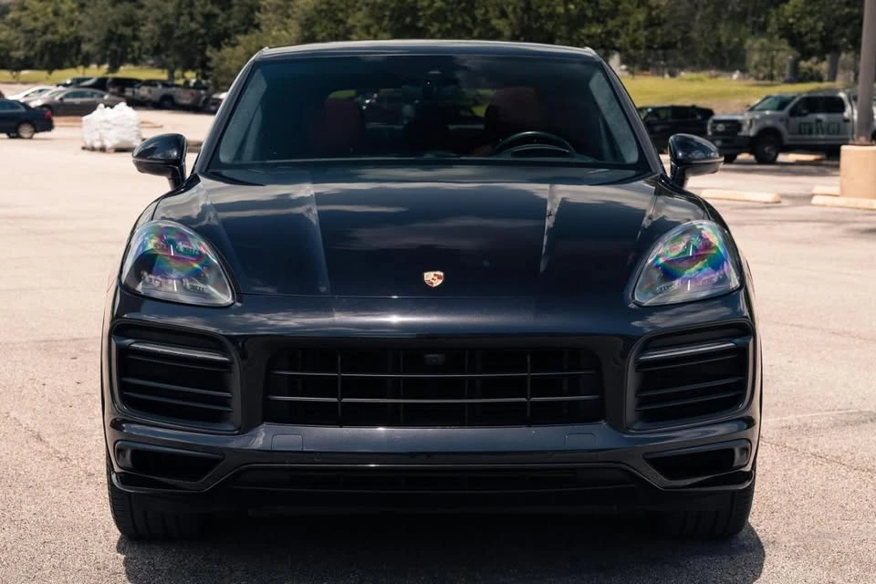 2021 Porsche 9Y0/9Y3 Cayenne GTS - Image 2 of 15
