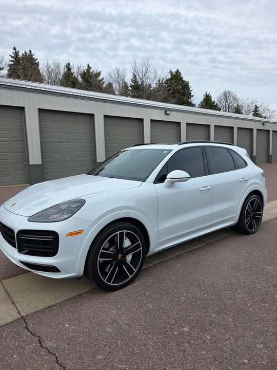 2021 Porsche 9Y0/9Y3 Cayenne Turbo - Image 13 of 15
