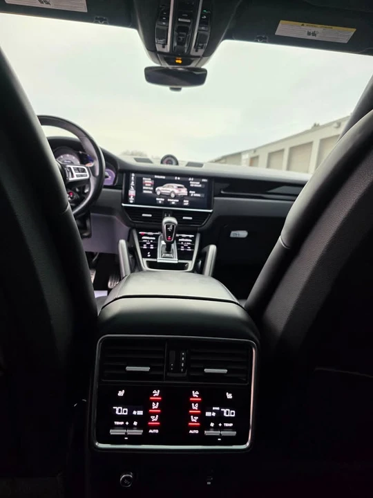 2021 Porsche 9Y0/9Y3 Cayenne Turbo - Image 8 of 15