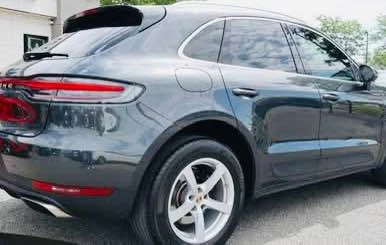 2021 Porsche Macan - Image 12 of 13