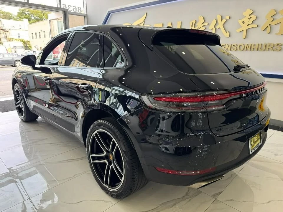 2021 Porsche Macan - Image 4 of 11