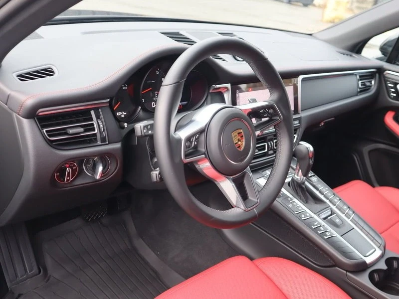2021 Porsche Macan - Image 8 of 19