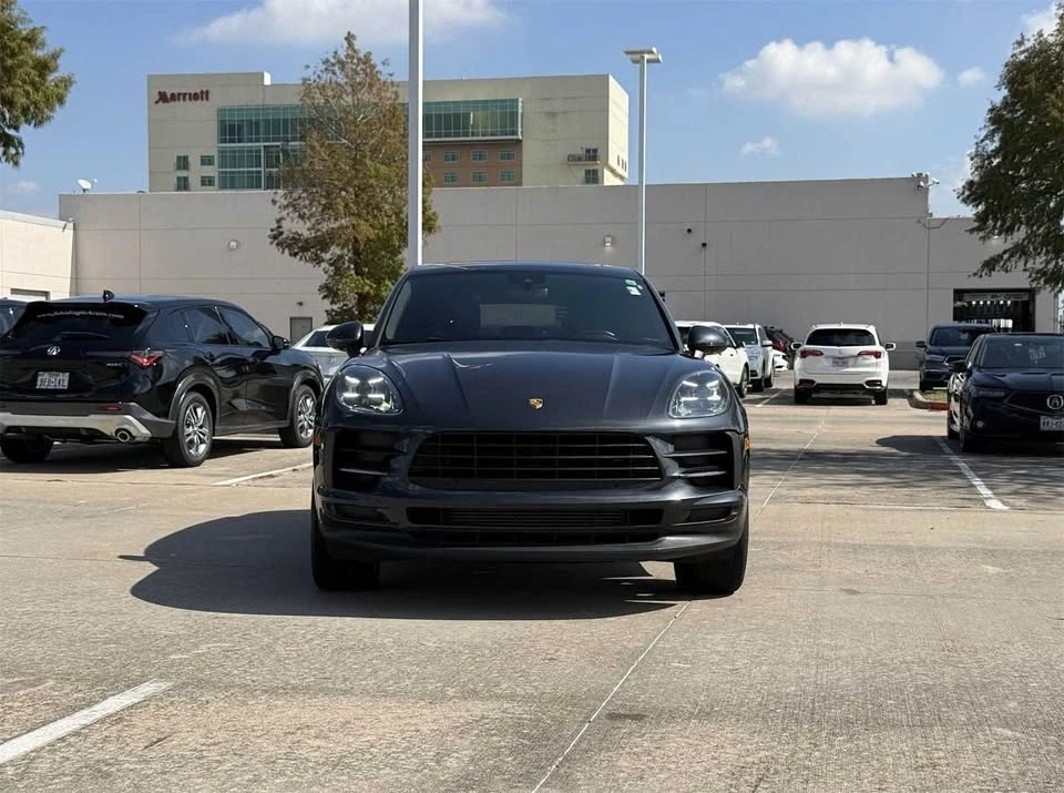 2021 Porsche Macan - Image 6 of 9