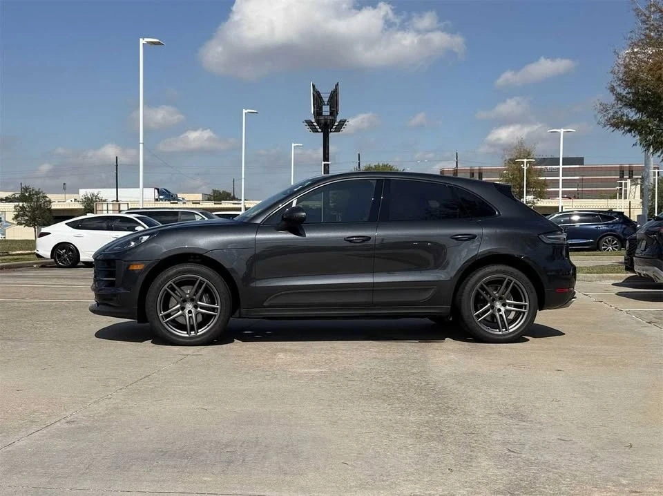 2021 Porsche Macan - Image 3 of 9