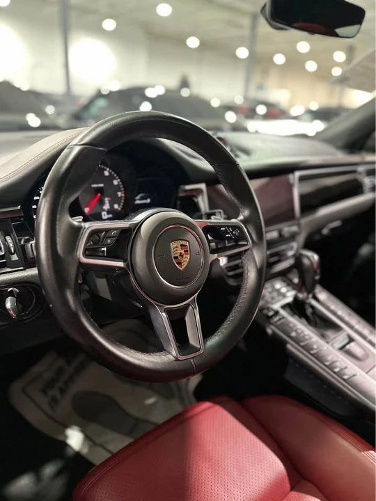 2021 Porsche Macan S - Image 8 of 11