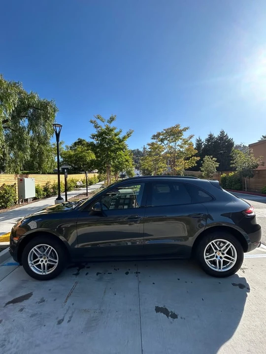 2021 Porsche Macan - Image 3 of 8