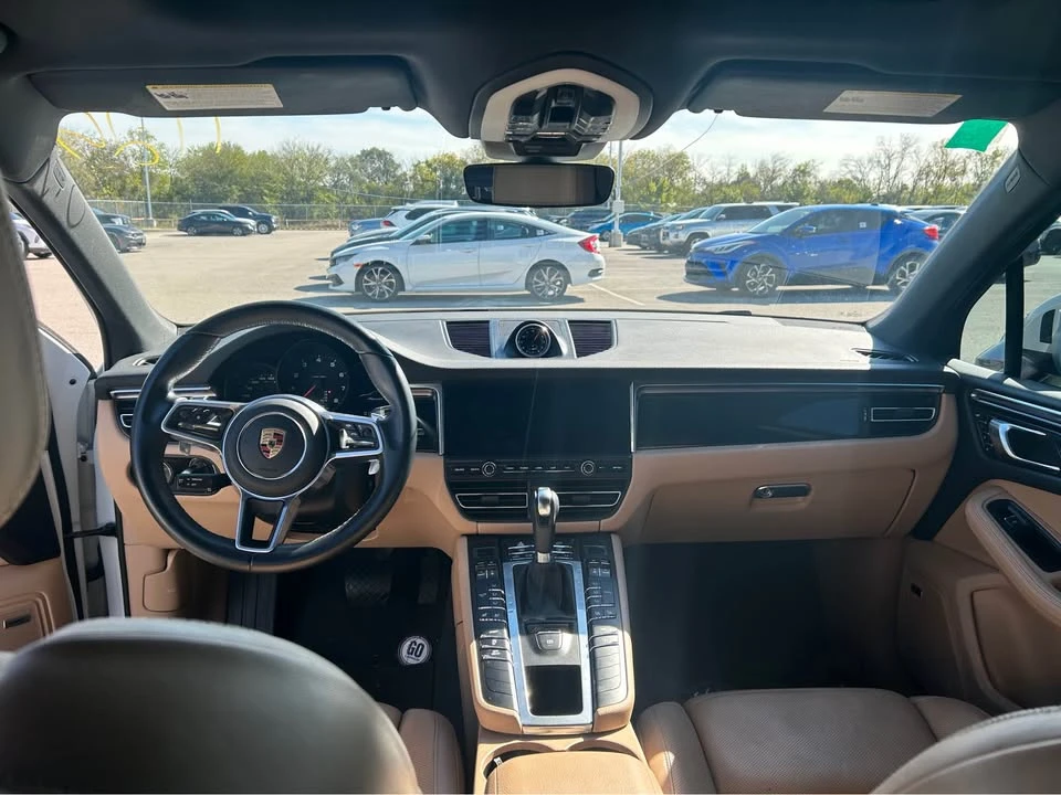 2021 Porsche Macan - Image 2 of 2
