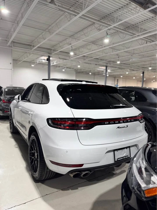 2021 Porsche Macan - Image 6 of 17
