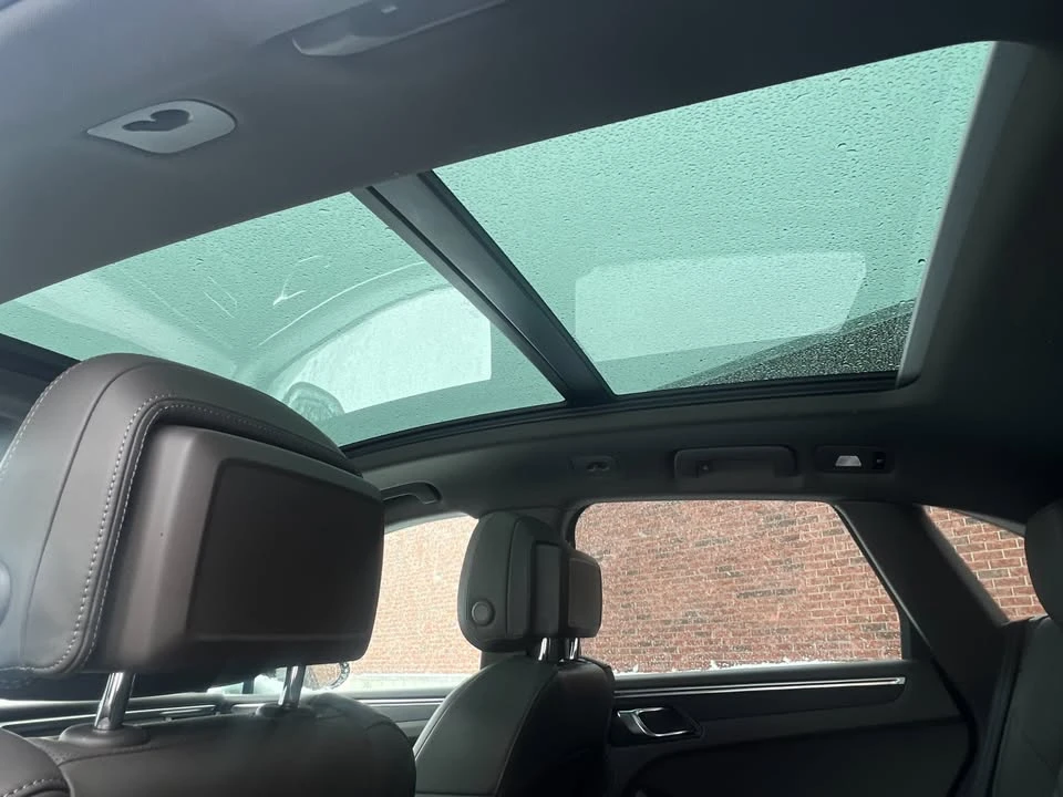 2021 Porsche Macan - Image 8 of 20