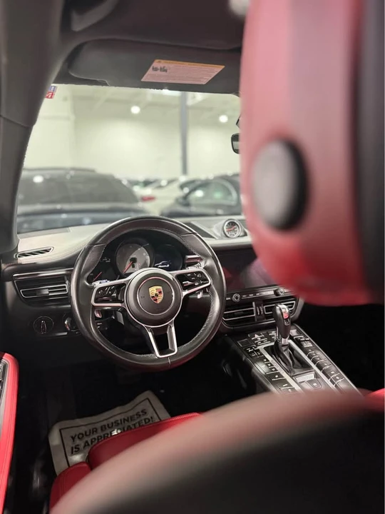 2021 Porsche Macan - Image 2 of 17