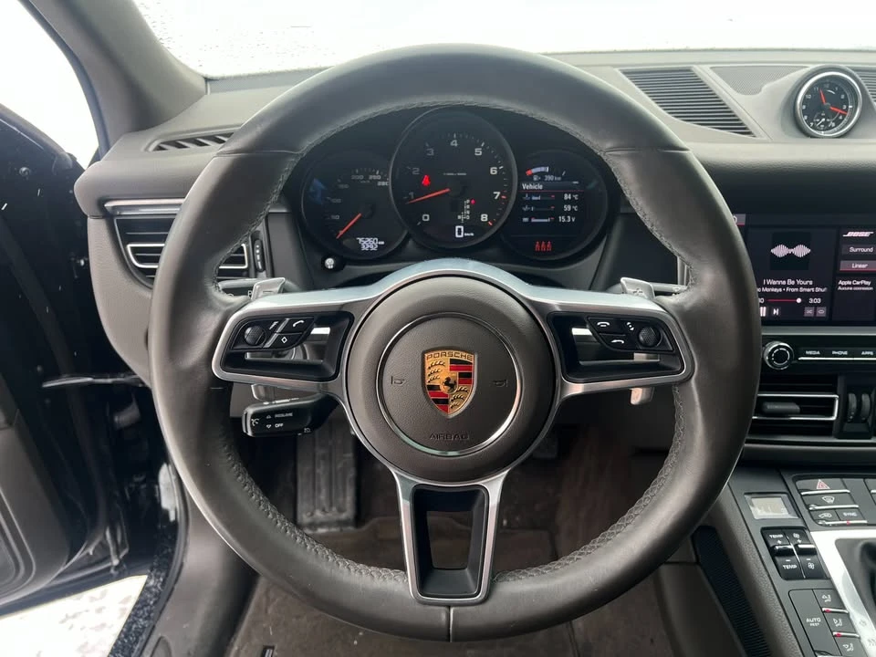 2021 Porsche Macan - Image 18 of 20