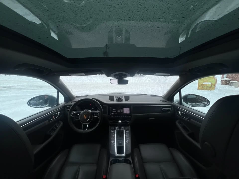 2021 Porsche Macan - Image 19 of 20