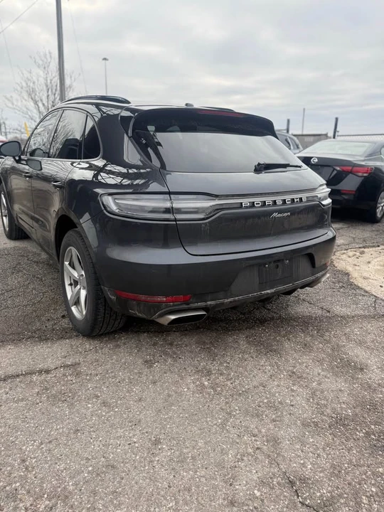 2021 Porsche Macan - Image 15 of 16