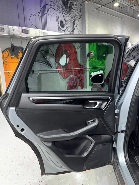 2021 Porsche Macan - Image 14 of 20