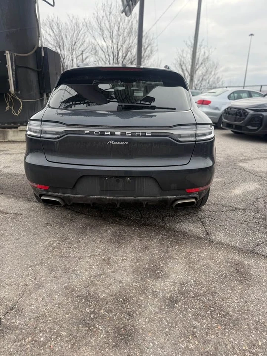 2021 Porsche Macan - Image 16 of 16