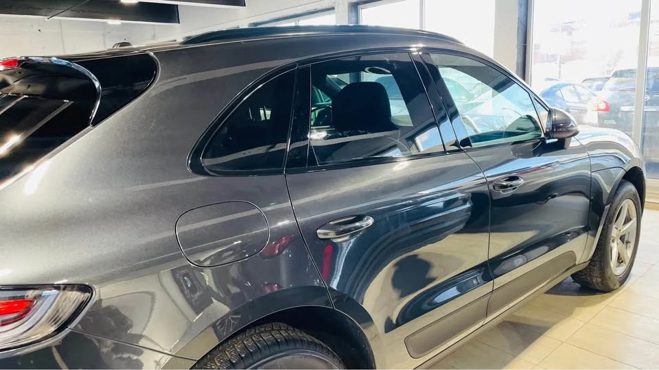 2021 Porsche Macan - Image 10 of 14