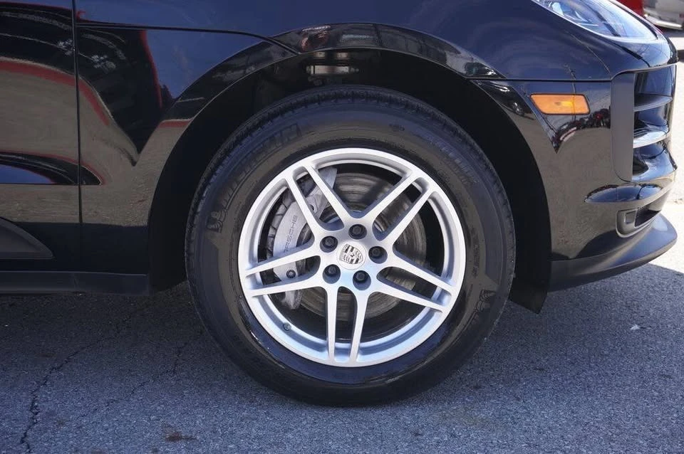 2021 Porsche Macan Turbo - Image 13 of 20