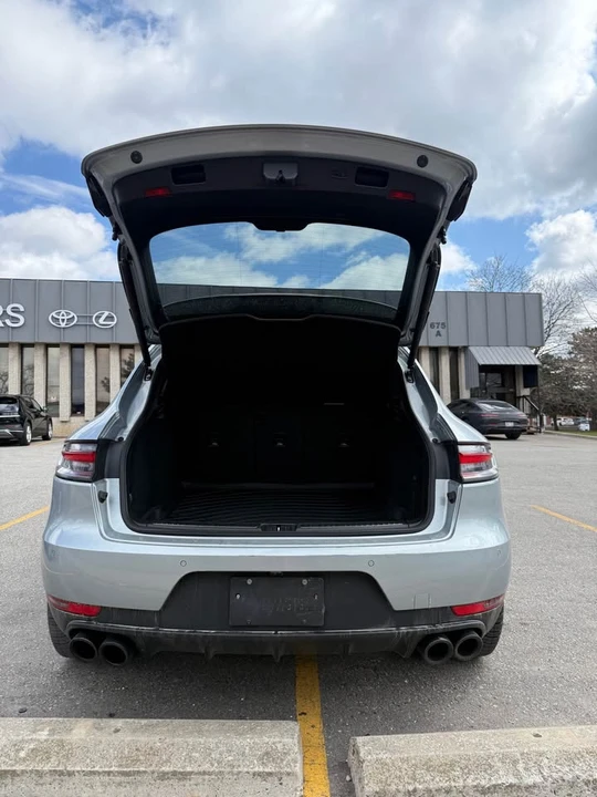 2021 Porsche Macan - Image 5 of 12