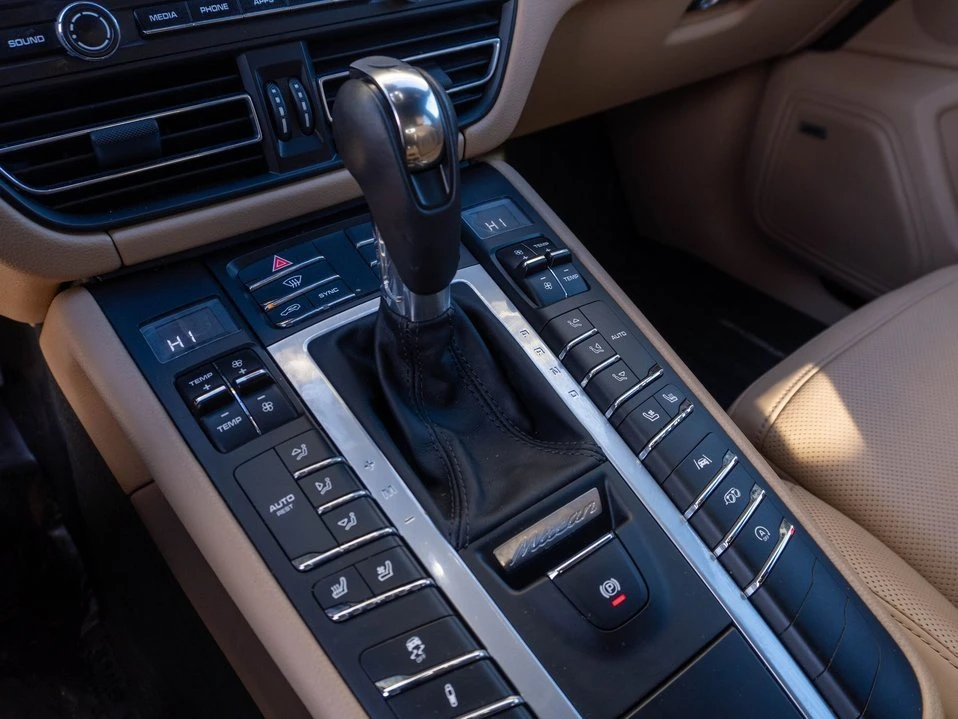 2021 Porsche Macan GTS - Image 8 of 19